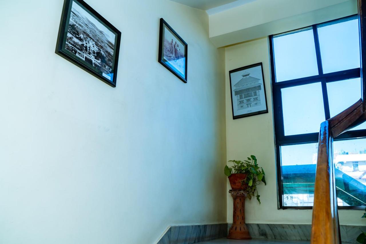 Kbb Hotel And Apartments Hosted By Hostmandu ラリトプル エクステリア 写真