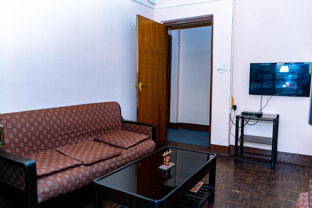 Kbb Hotel And Apartments Hosted By Hostmandu ラリトプル エクステリア 写真
