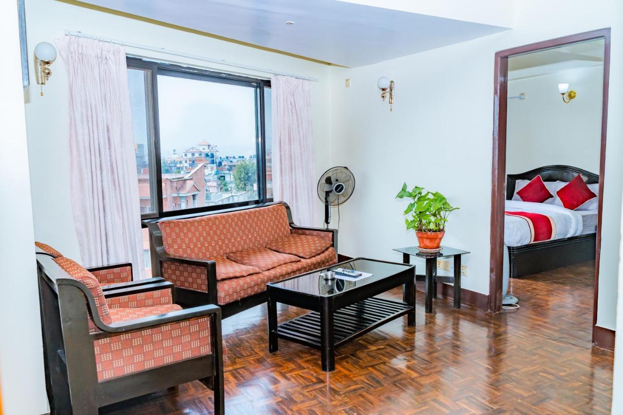 Kbb Hotel And Apartments Hosted By Hostmandu ラリトプル エクステリア 写真