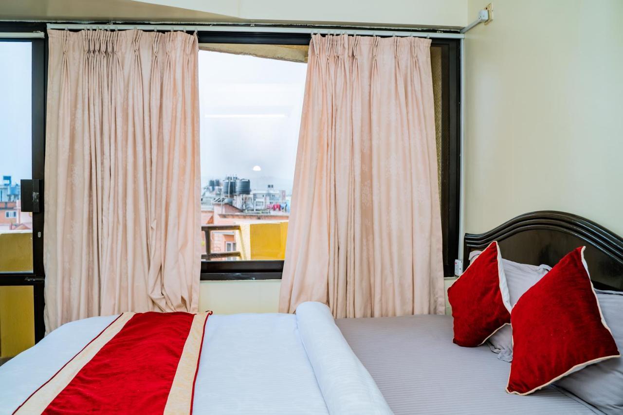 Kbb Hotel And Apartments Hosted By Hostmandu ラリトプル エクステリア 写真